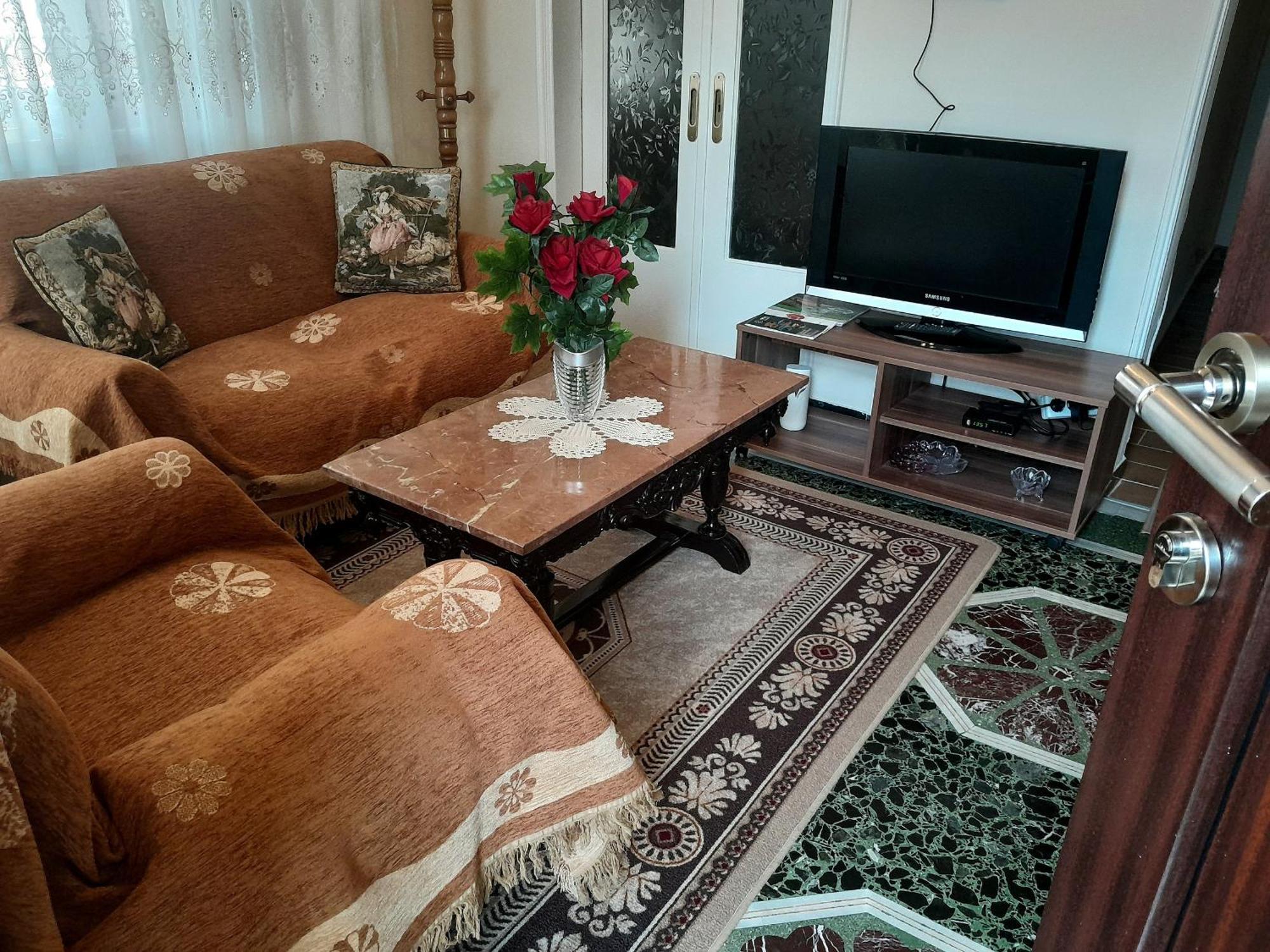 Tanias House Apartment