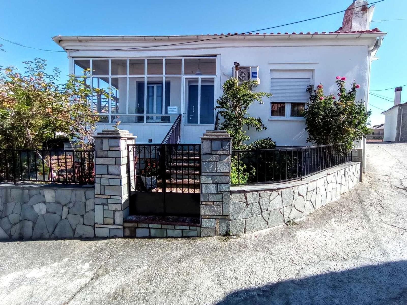 Tanias House * Siatista