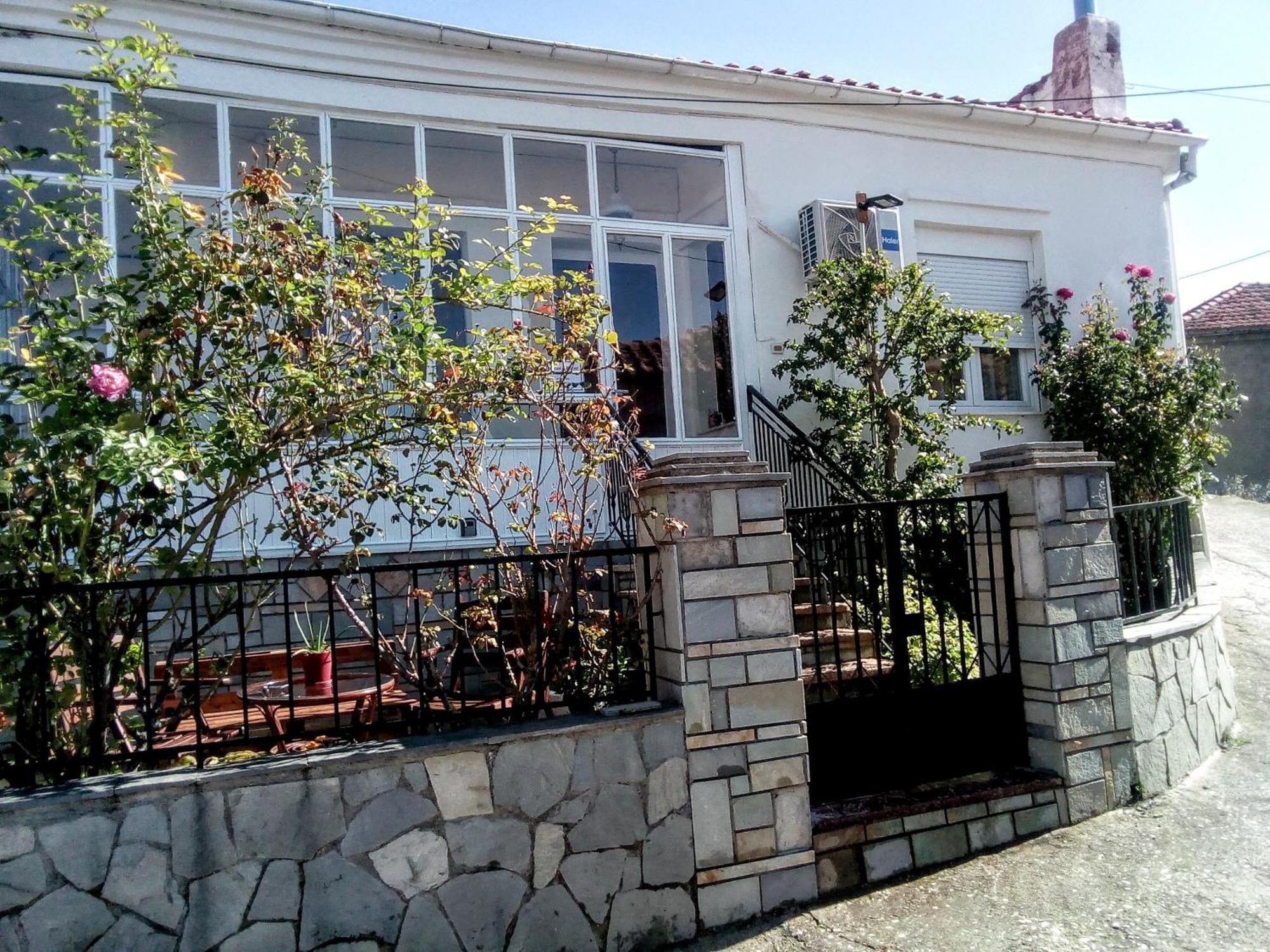 Tanias House Apartment